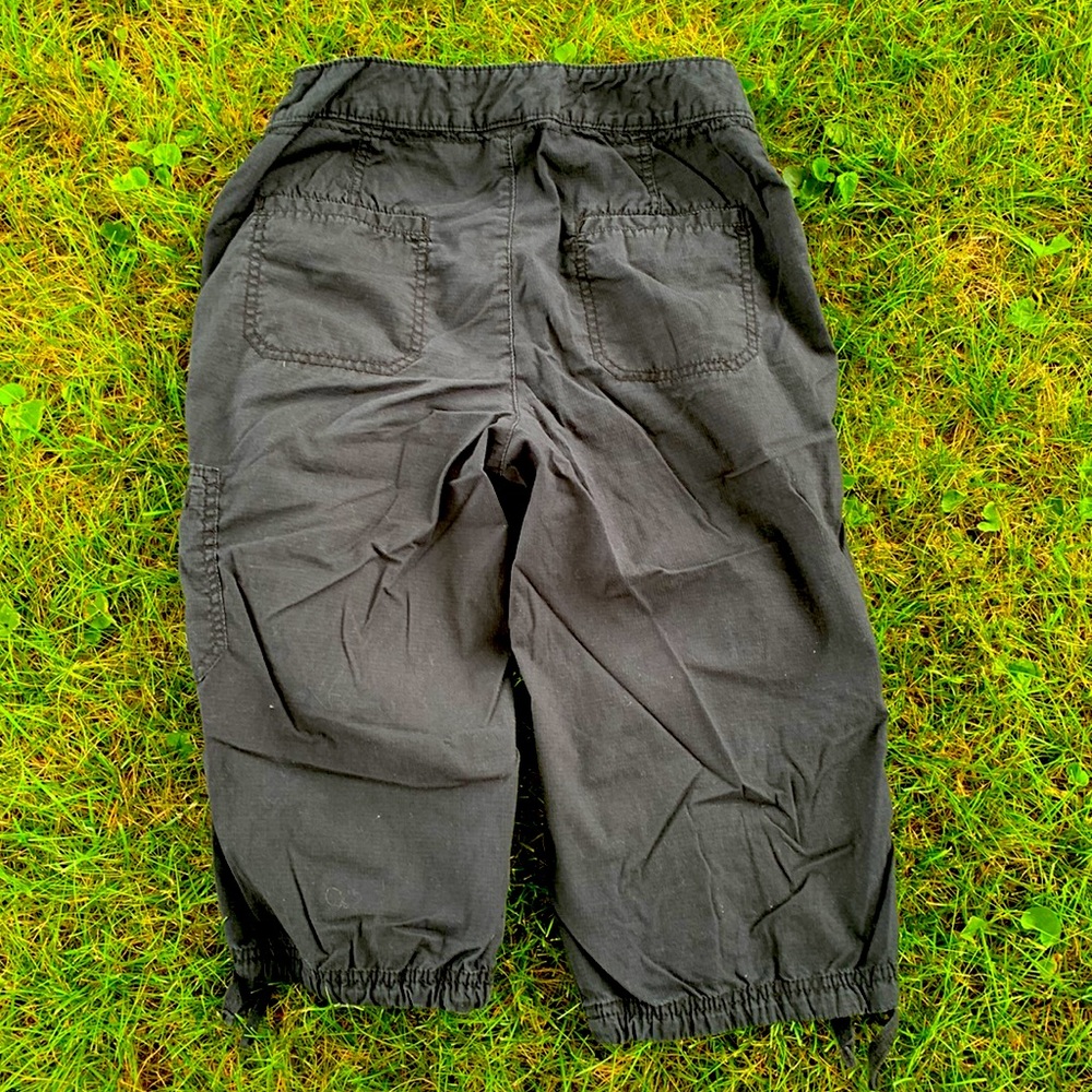Black Cargo Bermuda shorts by Croft & Barrow. Natural fit. - Picture 2 of 7